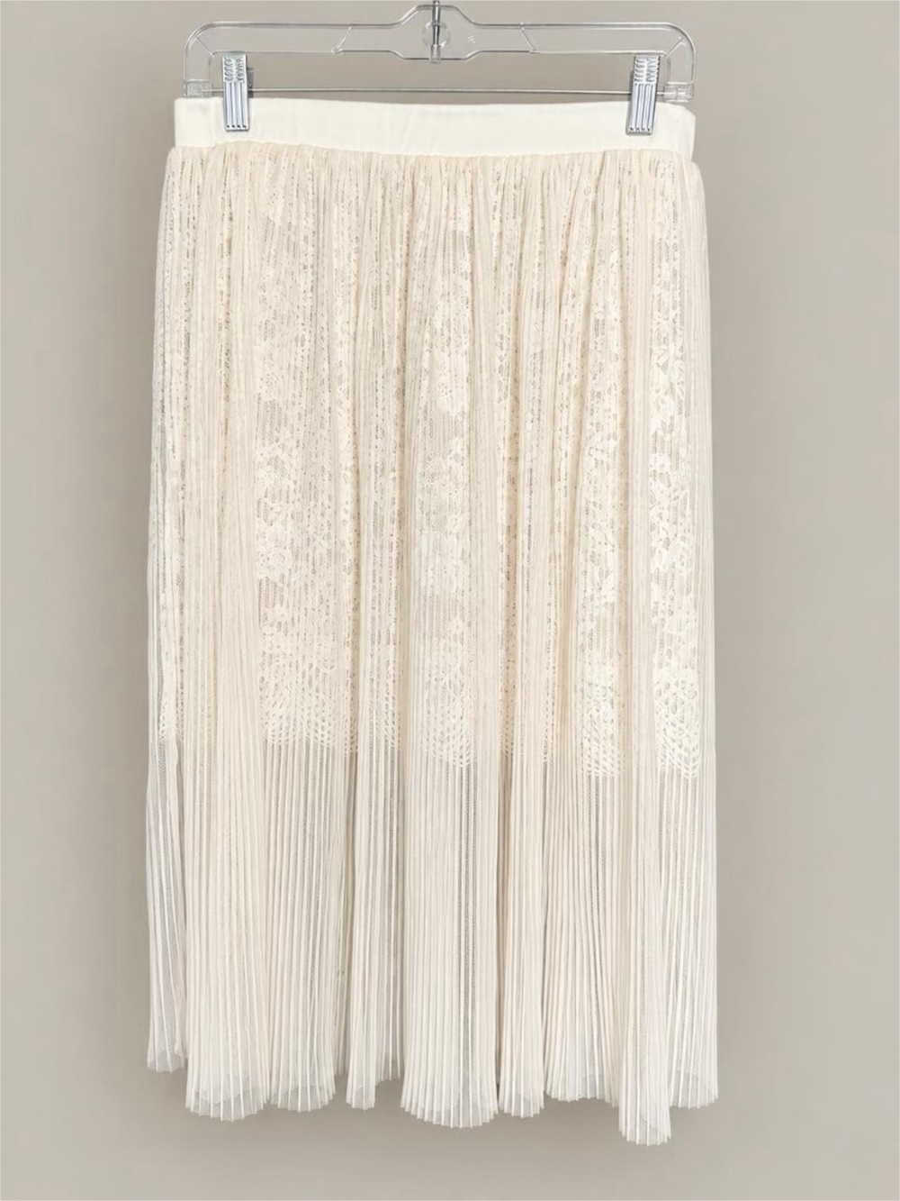 Victorias Secret Pleated Lace Midi Skirt in Soft Cream - M